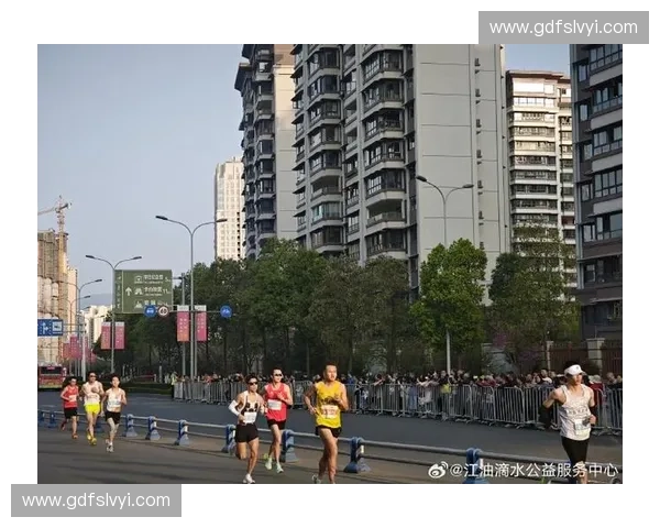 极限瞬间全纪录！带你感受运动员拼搏的每一刻汗水与荣耀